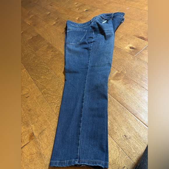 Bandolino jeans Mandi style size 16 ps - Picture 1 of 6